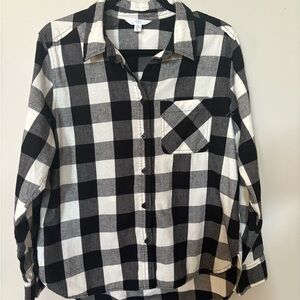 Time and Tru Black and White Plaid Button Down Shirt